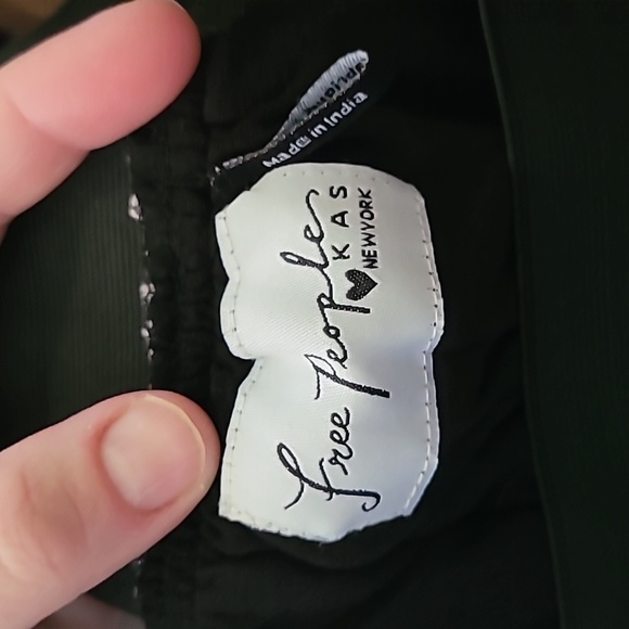 Free People White & Black Lace PENCIL Skirt w Wide Exposed Waistband Size XS NWT - Picture 5 of 6